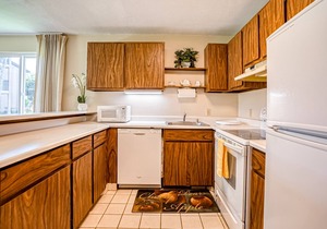 Pono Kai Resort Condo w/Free WiFi, Shared Pool, Shared Grill-Close to Beaches