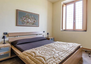 Practical apartment for vacations in Lombardy.