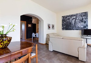 Practical apartment for vacations in Lombardy.