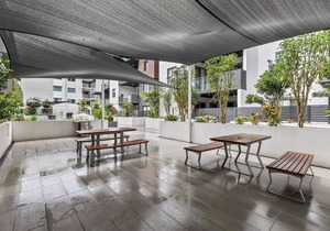 Prime 1-Bed Apartment With Pool Near QUT