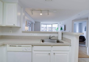 Prime Location Apt Near Ballston