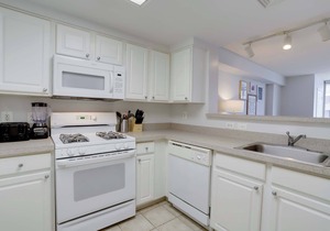 Prime Location Apt Near Ballston