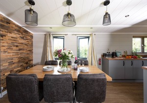 Primrose Lodge, 25 Roadford Lake Lodges