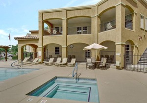 Pristine 2 Bedroom/2 Bath condo in Gated Community. Superb walkability!