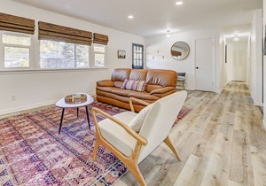 Private Room l Shared Executive Travel Home l Near Hospitals & SO MUCH MORE!