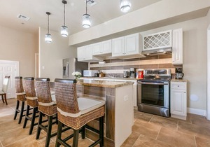 Private 4BR Condo steps from St Charles Ave