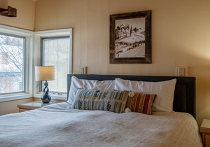 Prospector 154 - Just Blocks to Bald Mt Skiing and a Hot Tub for Apres Ski
