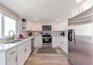 PVT backyard w Gated Pool & BBQ, Dog Friendly, WIFI, Close to ASU, 101 Freeway & Old Town Scottsdale