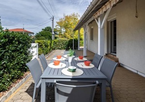 Pyrénées by Interhome