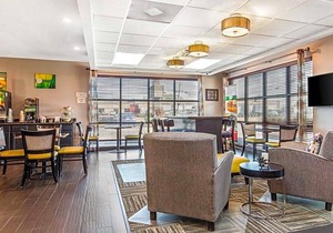 Quality Inn Airport I-240