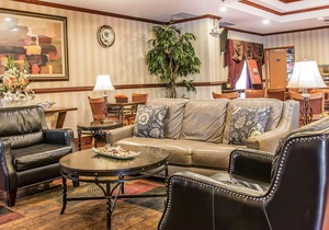 Quality Inn and Suites Ann Arbor Hwy 23