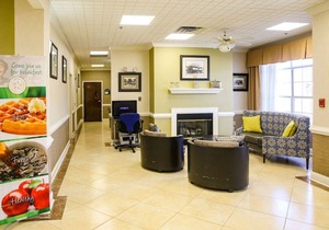 Quality Inn Fayetteville near Historic Downtown Square