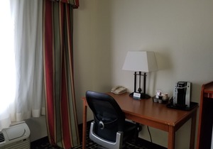Quality Inn Fayetteville Near Historic Downtown Square