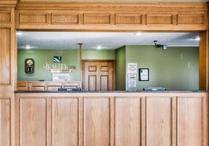 Quality Inn Morton at I-74