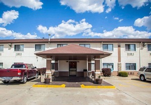 Quality Inn near I-72 and Hwy 51