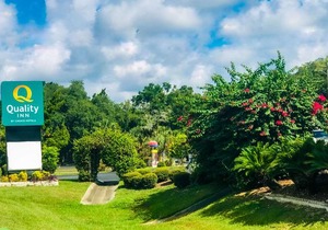 Quality Inn near Manatee Springs State Park