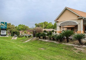 Quality Inn near Manatee Springs State Park