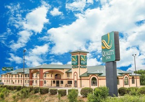 Quality Inn Raton