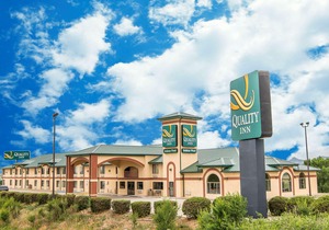 Quality Inn Raton