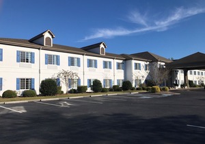 Quality Inn & Suites Sneads Ferry - North Topsail Beach