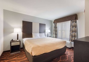 Quality Inn & Suites Huntsville Research Park Area