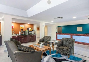 Quality Inn & Suites Centerville
