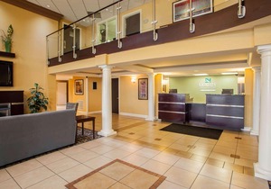Quality Inn & Suites St Charles