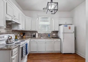 Quiet and Walkable Neighborhood - 10 Min to FQ/DT!