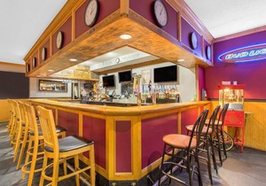 Ramada by Wyndham Painted Post Corning