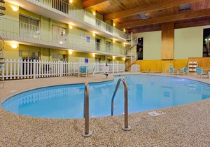 Ramada by Wyndham Marquette