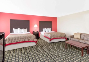 Ramada by Wyndham Vandalia
