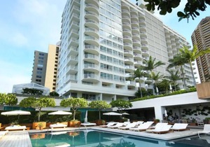 Rare Find! 3 Amazing Units, 2 Pools, Bar, Mini-Market, Gift Shop