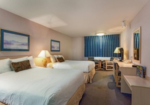 RARE FIND! COMFY UNIT FOR 4, SAUNA, POOL AND GYM