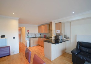 *REDUCED*12 minutes to London Bridge - Immaculate City Balcony Apartment, Zone 1