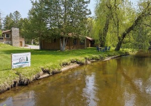 Reed's on the River Cabin 1
