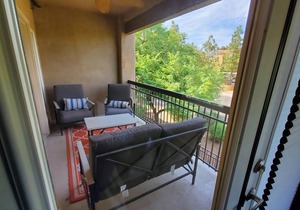 Relax and Comfort | 2 BR in Old Town Scottsdale