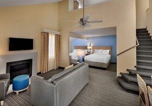 Relax and Unwind! 3 Units with Kitchens, Free Parking, Pets are Welcome!