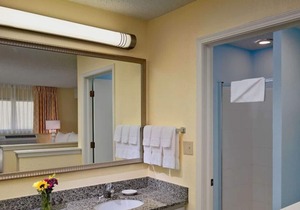 Relax and Unwind! 3 Units with Kitchens, Free Parking, Pets are Welcome!