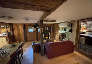 Remarkable Boultons Barn with hot tub