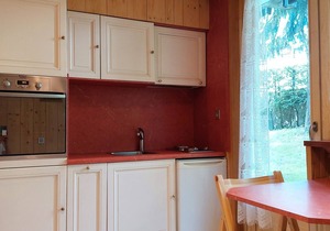 Renovated studio in Chamonix, near center and cable car, pets allowed, parking