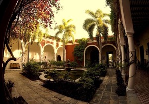 Rent the full Mansion Villa Merida