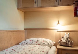 Residence Corn - Standard Apartment 9 with Mountain View, Jacuzzi, Wi-Fi & Balcony