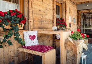 Residence Corn - Standard Apartment 9 with Mountain View, Jacuzzi, Wi-Fi & Balcony