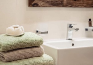Residence Corn - Standard Apartment 5 with Mountain View, Jacuzzi, Wi-Fi & Balcony