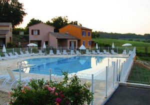 Residence Le Claux du Puits St. Trinit - PRV011008-IYB