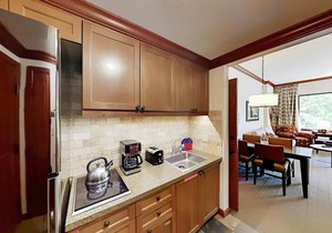 Resort at Squaw Creek's 128