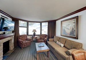 Resort at Squaw Creek's 319
