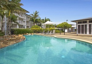 RESORT ON THE BEACH 4118/19