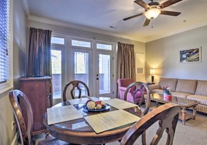 Resort-Style CondoandSuite on Golf Course with Pool!