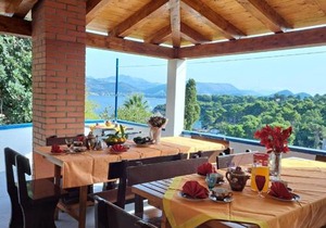 Restful Villa in Dalmatia with Garden